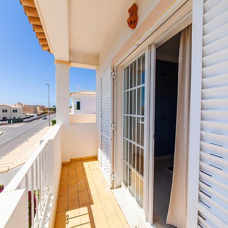 לאגוּ‏ש Q - Casa Do Topo Guesthouse חדר תמונה