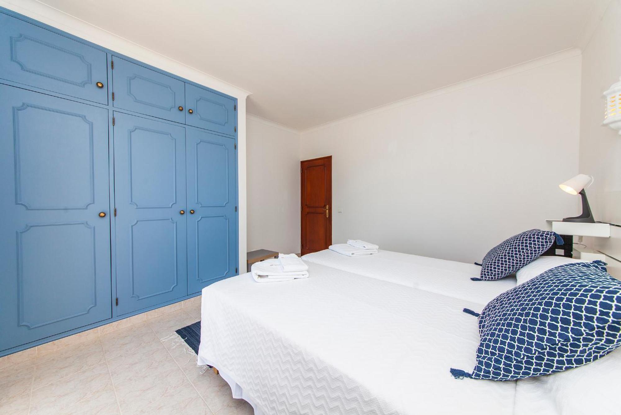 לאגוּ‏ש Q - Casa Do Topo Guesthouse חדר תמונה