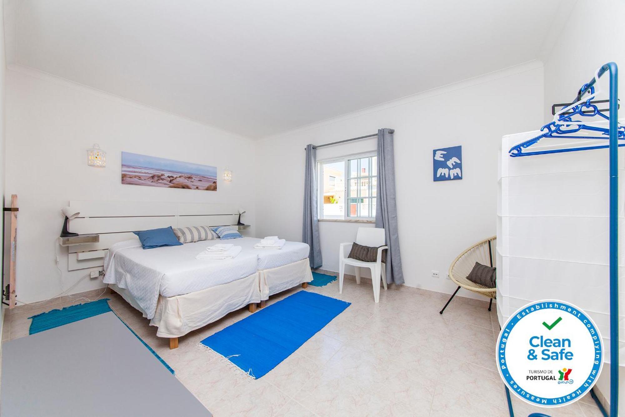 לאגוּ‏ש Q - Casa Do Topo Guesthouse חדר תמונה