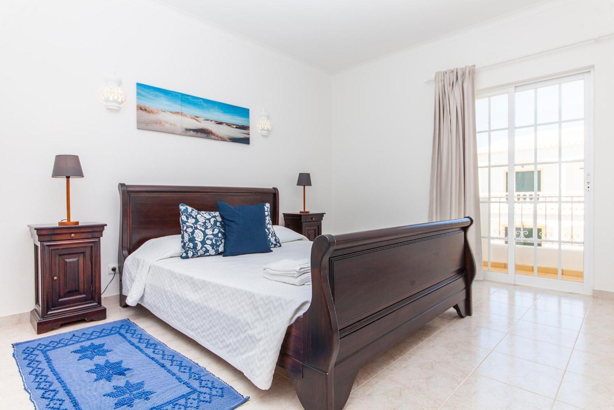 לאגוּ‏ש Q - Casa Do Topo Guesthouse חדר תמונה