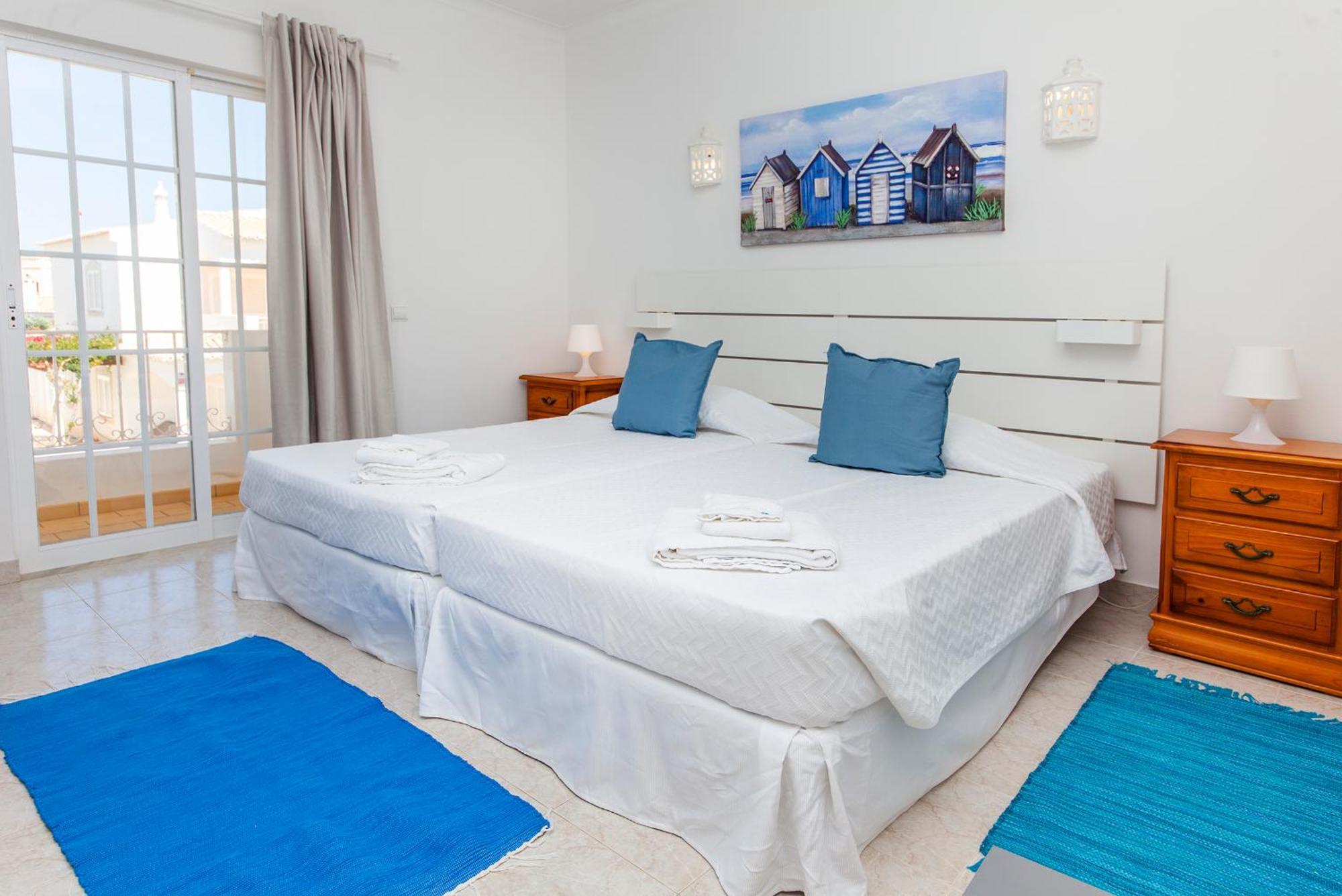לאגוּ‏ש Q - Casa Do Topo Guesthouse חדר תמונה